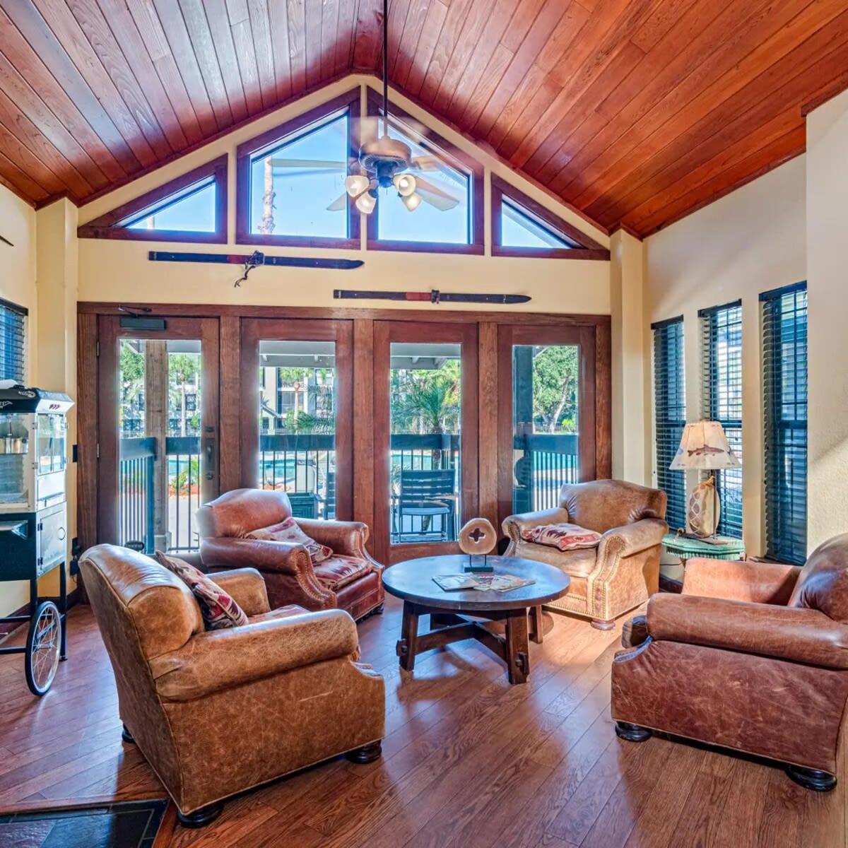 4Bd 2 Mi To Usf Free Pool + 24 Hour Gym Vila Tampa Exterior foto